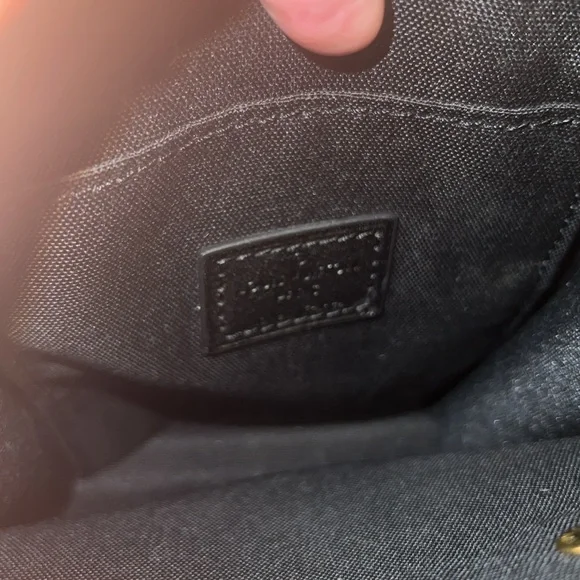 LV Le petit sac with detachable strap - Picture 5 of 6